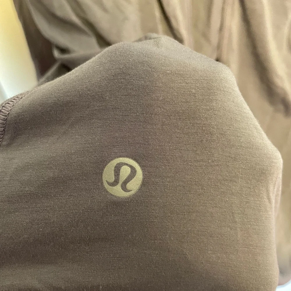 ❄️3/$30 LULULEMON Deep Stretch Long Sleeve Open-Back Ruched Top - Grey - Picture 4 of 7